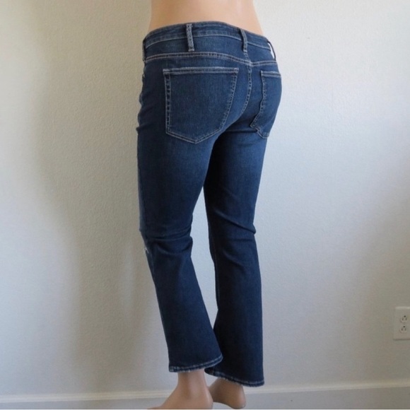 SILVER Jeans Women’s Distressed High Note Boot Crop Jeans Plus Size 14 NWOT - Picture 2 of 3